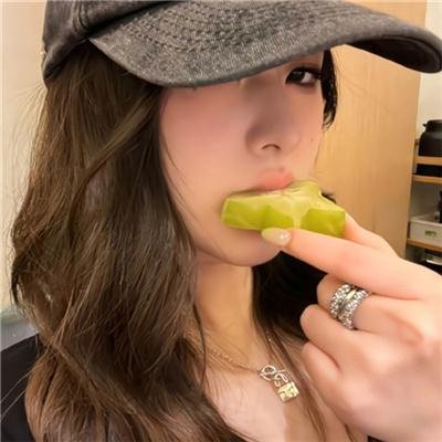 银色悬崖
